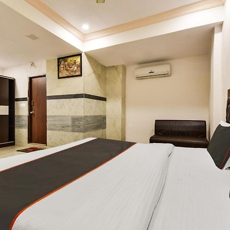 Super Hotel O Ratnam Palace Udajpur Exteriér fotografie